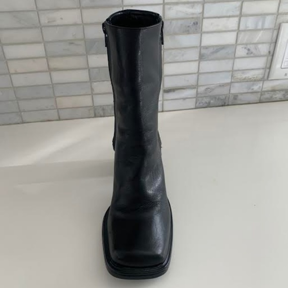 Square toe- black leather booties - Picture 3 of 5